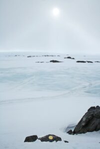Lieu-Organique-de-Transcendance n°2, Or pur sur roche, Terre Adélie, Antarctique©Oïjha2015