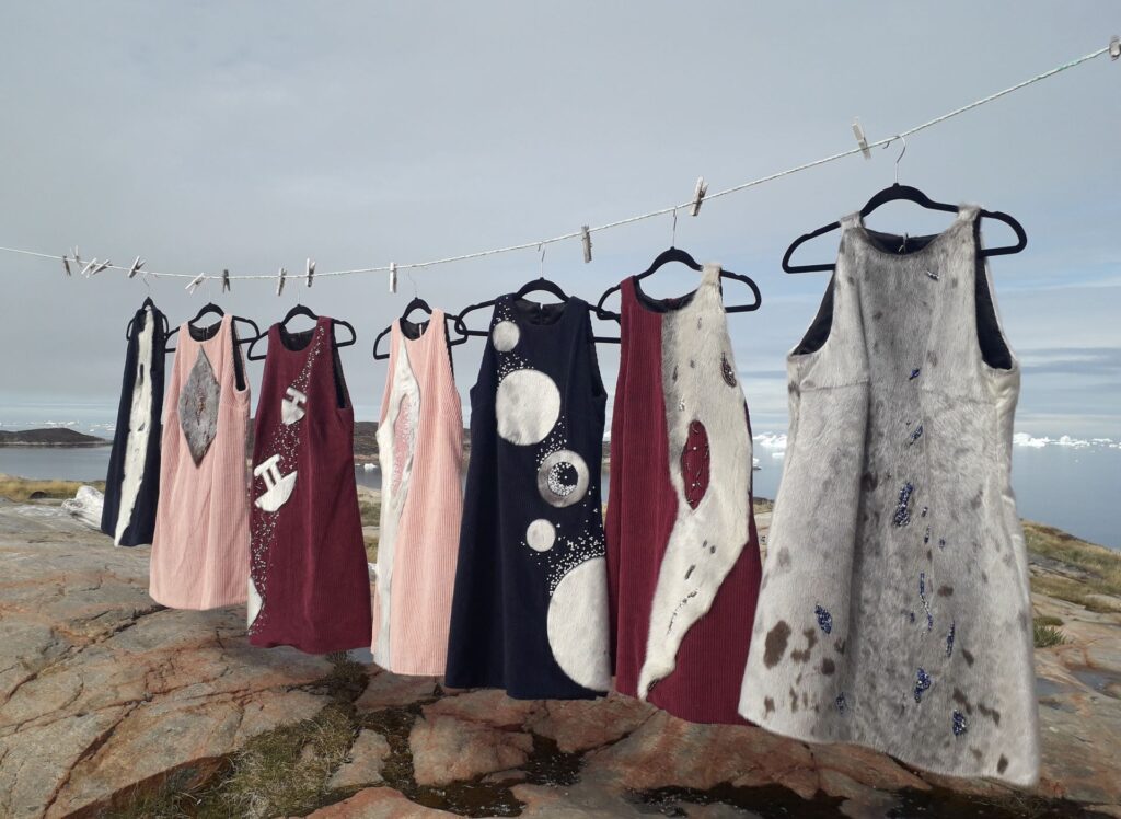 PUISI KINTSUGI - Réparation des cicatrices naturelles du phoque. 7 costumes chamanes féminins ©Oïjha2020