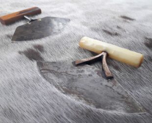 FÉROÉ - exposition anniversaire 7 ans de création en Arctique. Exposition personnelle OÏJHA. Du 5 au 17 octobre 2024, Carteret, France. ©Oïjha2024