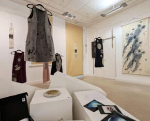 FÉROÉ - exposition anniversaire 7 ans de création en Arctique. Exposition personnelle OÏJHA. Du 5 au 17 octobre 2024, Carteret, France. ©Oïjha2024