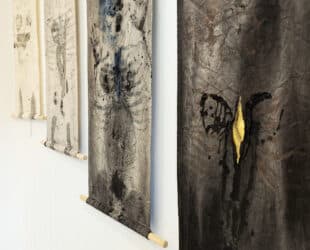 FÉROÉ - exposition anniversaire 7 ans de création en Arctique. Exposition personnelle OÏJHA. Du 5 au 17 octobre 2024, Carteret, France. ©Oïjha2024